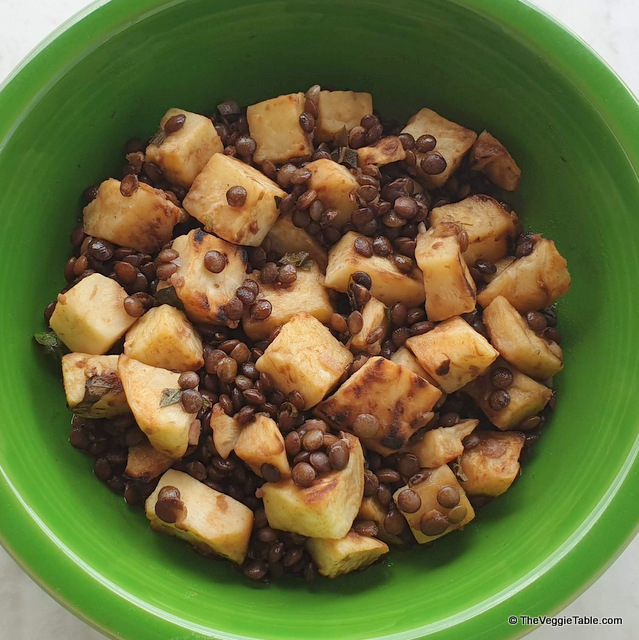 Caramelized Celeriac and Lentils Ⓥ