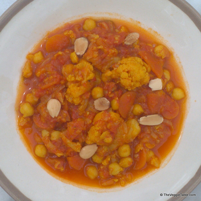 Cauliflower Chickpea Tagine Ⓥ
