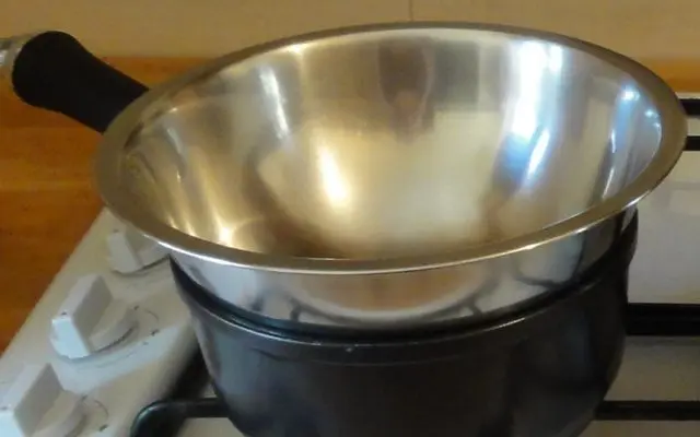 Fake double boiler