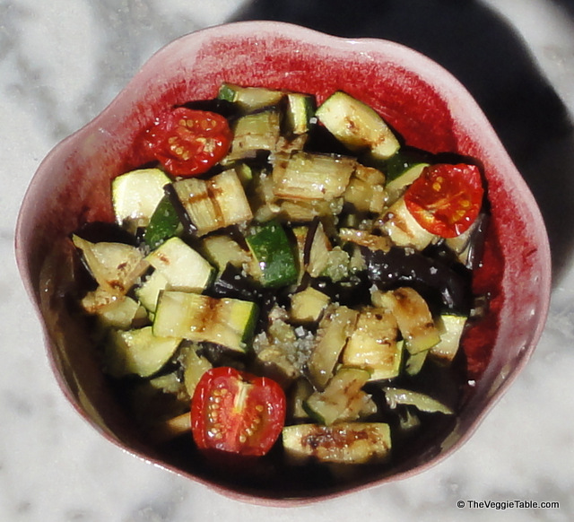 Grilled Eggplant and Zucchini Salad Ⓥ