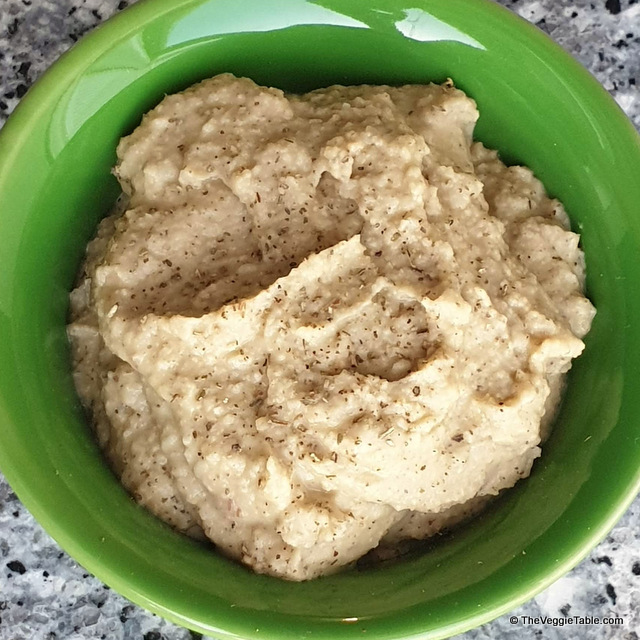 Herby chickpea dip