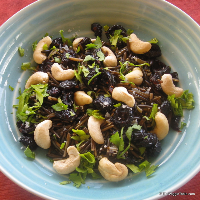 Raw Wild Rice Pilaf Ⓥ