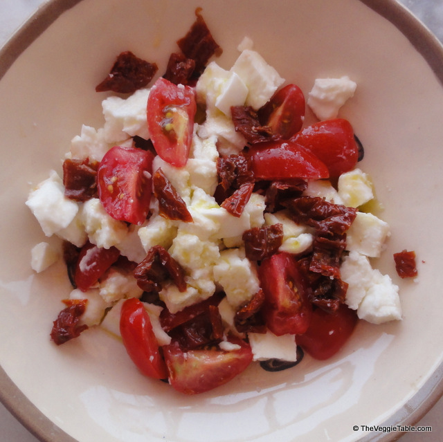 Sun-Dried Tomato Salad Ⓥ