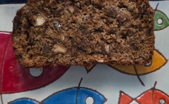 Apricot nut bread