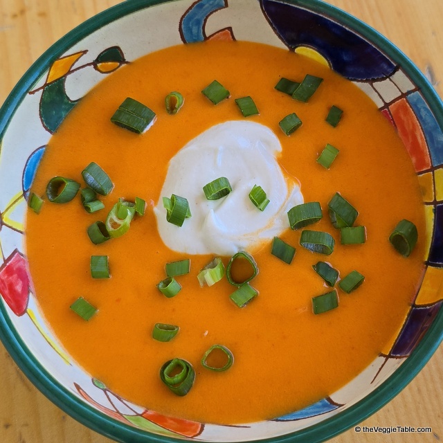Red pepper soup