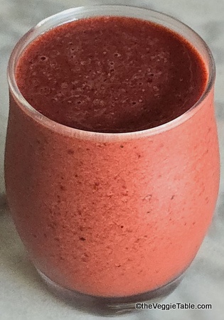 Strawberry blueberry smoothie