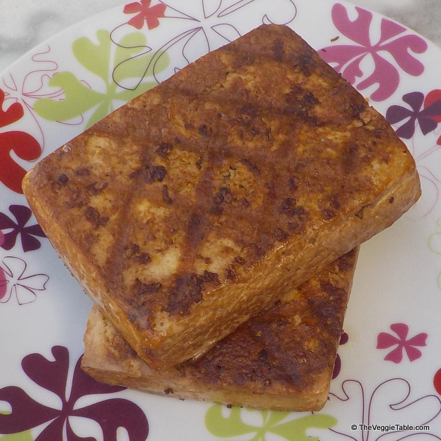 Grilled tofu burger